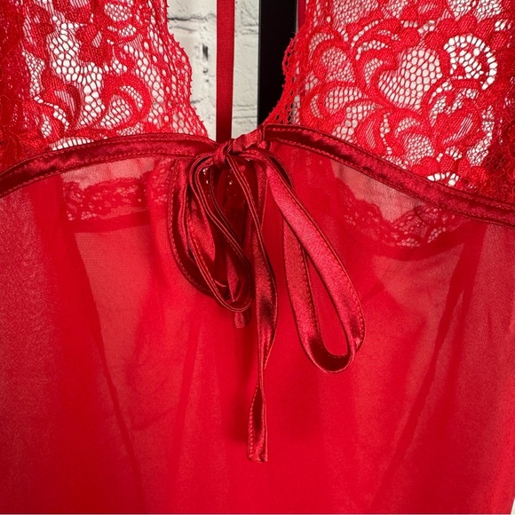 Fredrick’s of Hollywood Red Teddie Sheer Nightgown Size Large - Picture 6 of 6